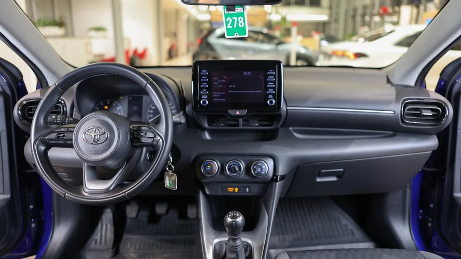 TOYOTA Yaris Yaris 1.5 Comfort