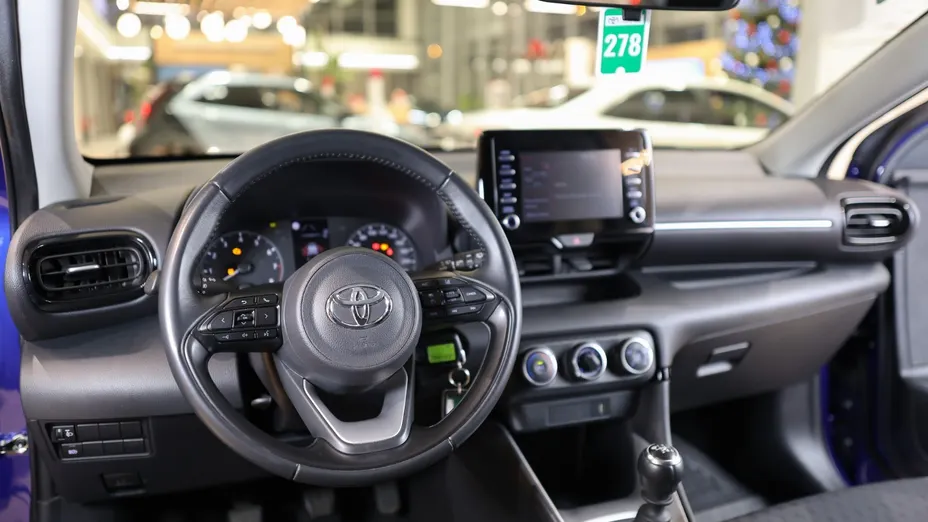 TOYOTA Yaris Yaris 1.5 Comfort