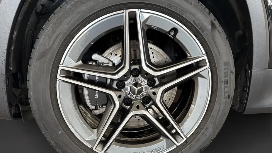 MERCEDES-BENZ GLB GLB 200 d 4-Matic AMG Line 8G-DCT