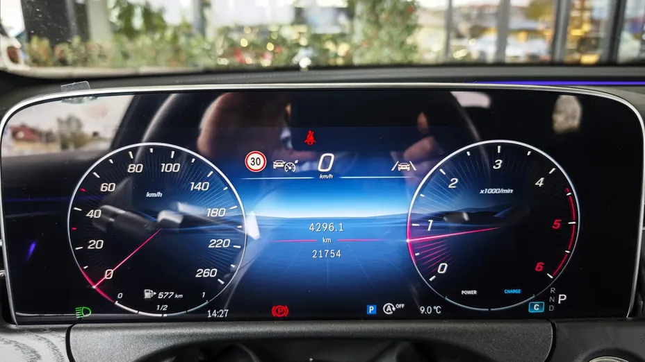 MERCEDES-BENZ E Klasa E 220 d mHEV 4-Matic AMG 9G-Tronic