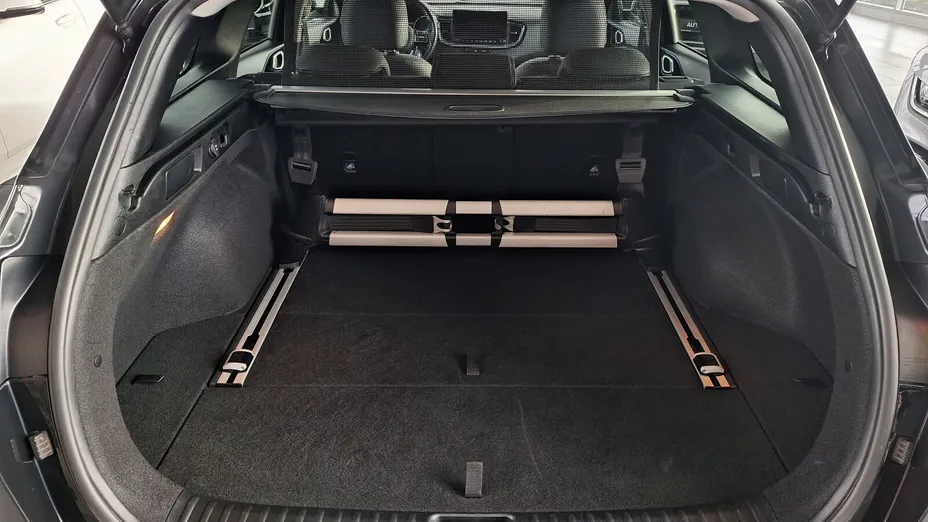 KIA Cee'd Ceed 1.4 T-GDI L Business Line DCT