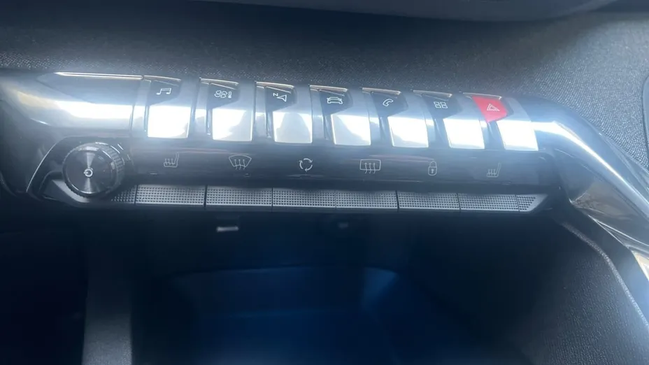 PEUGEOT 3008 3008 1.2 PureTech Allure Pack S&S EAT8