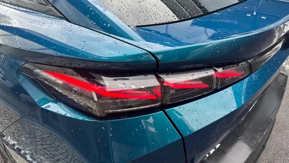 PEUGEOT 408 408 1.2 PureTech mHEV GT S&S e-DSC6