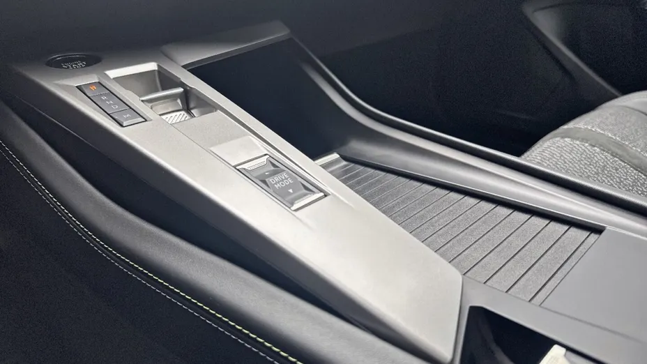 PEUGEOT 408 408 1.2 PureTech mHEV GT S&S e-DSC6