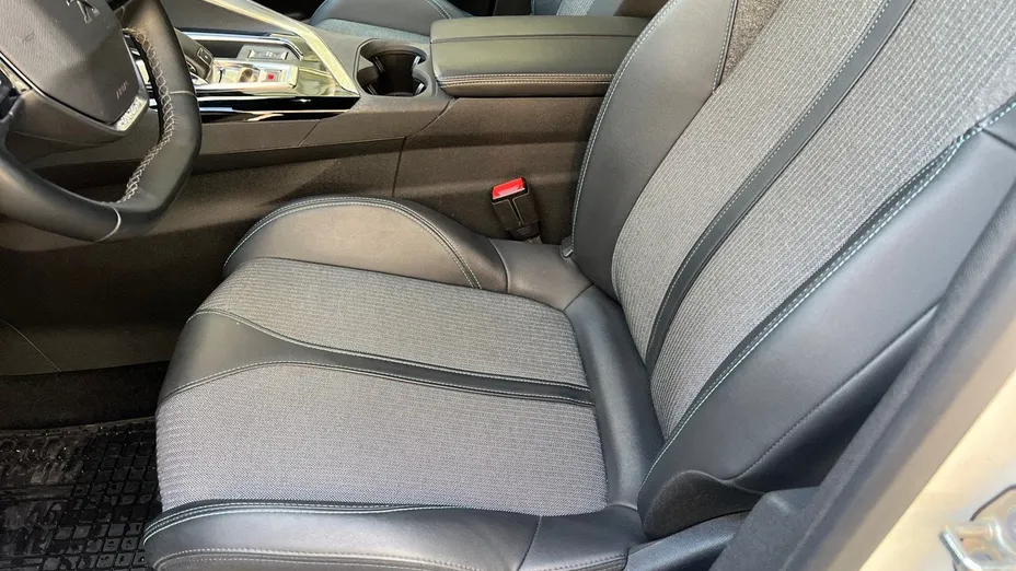 PEUGEOT 3008 3008 1.2 PureTech Allure Pack S&S EAT8