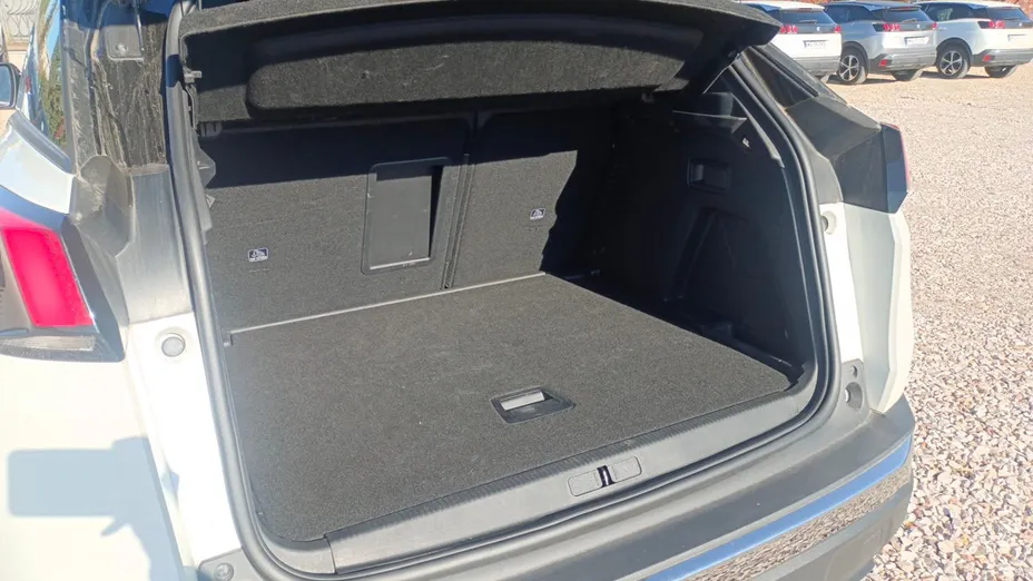 PEUGEOT 3008 3008 1.2 PureTech Allure Pack S&S EAT8