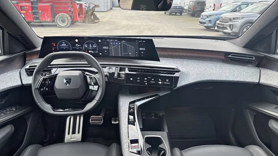 PEUGEOT 5008 5008 1.2 PureTech mHEV GT S&S e-DCS6