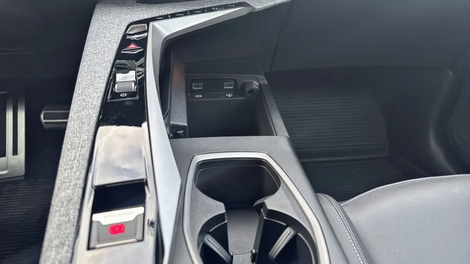 PEUGEOT 5008 5008 1.2 PureTech mHEV GT S&S e-DCS6