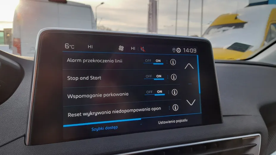 PEUGEOT 3008 3008 1.2 PureTech Active Pack S&S