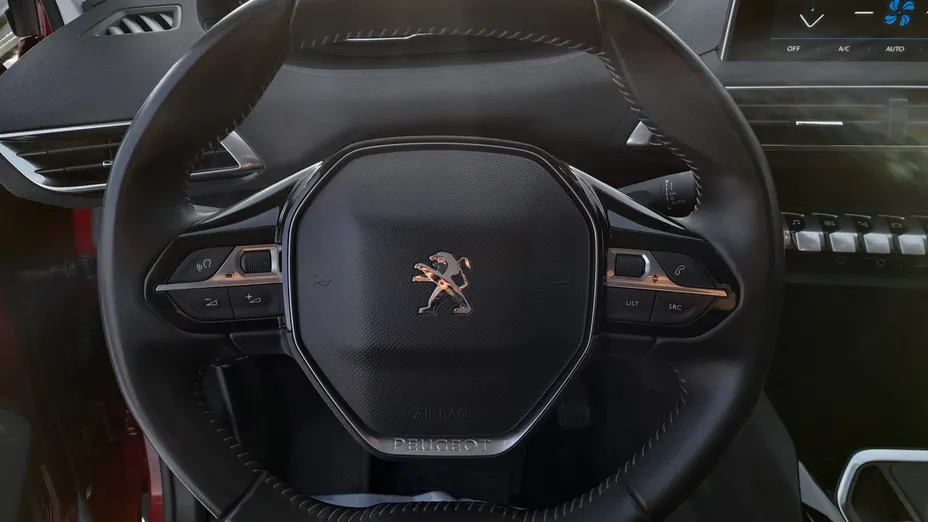 PEUGEOT 3008 3008 1.2 PureTech Active Pack S&S