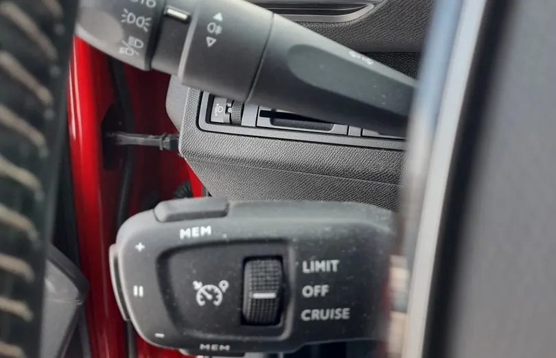 PEUGEOT 3008 3008 1.2 PureTech Active Pack S&S