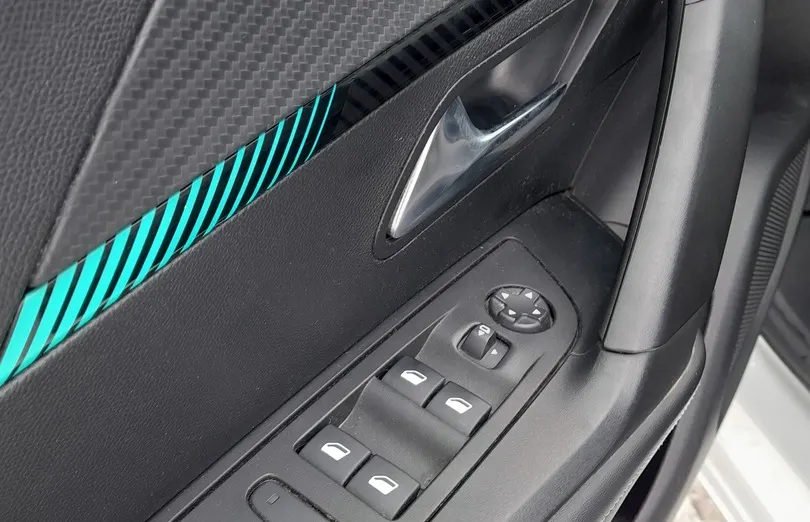 PEUGEOT 2008 2008 1.2 PureTech Allure S&S