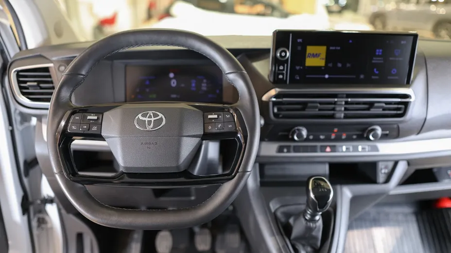 TOYOTA Proace Verso Proace Verso 2.0 D4-D Long Business