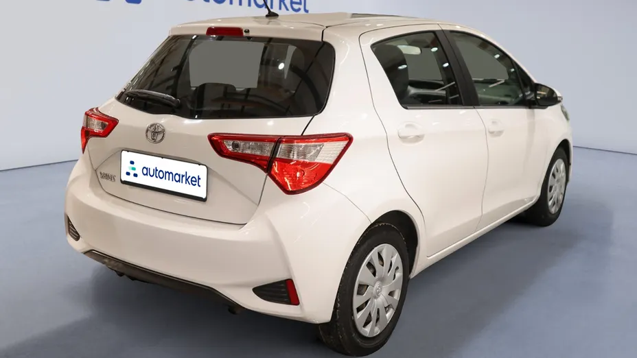 TOYOTA Yaris Yaris 1.0 Active