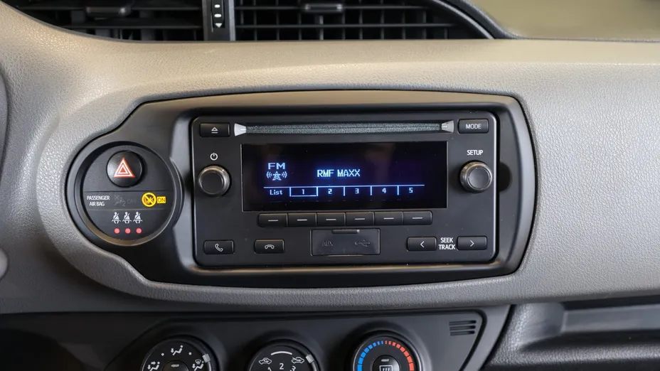 TOYOTA Yaris Yaris 1.0 Active