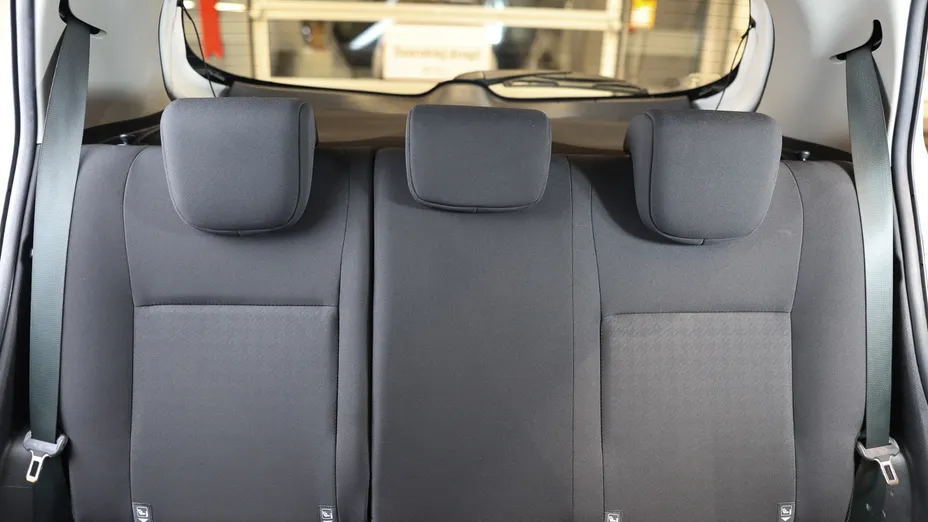 TOYOTA Yaris Yaris 1.0 Active