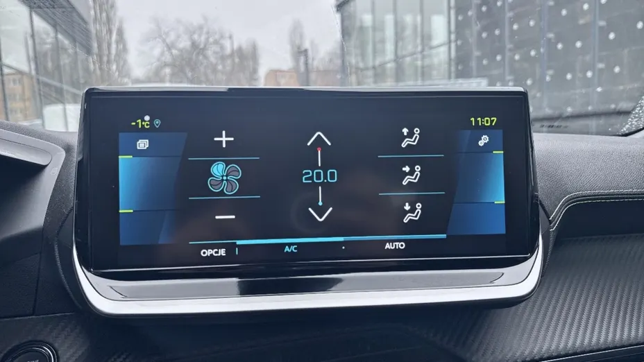 PEUGEOT 2008 e-2008 GT