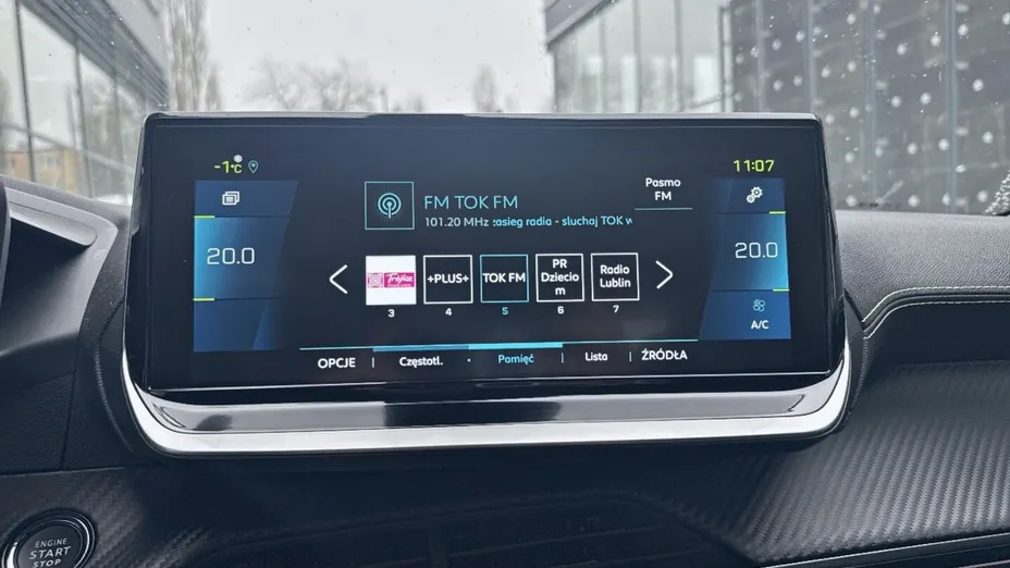 PEUGEOT 2008 e-2008 GT