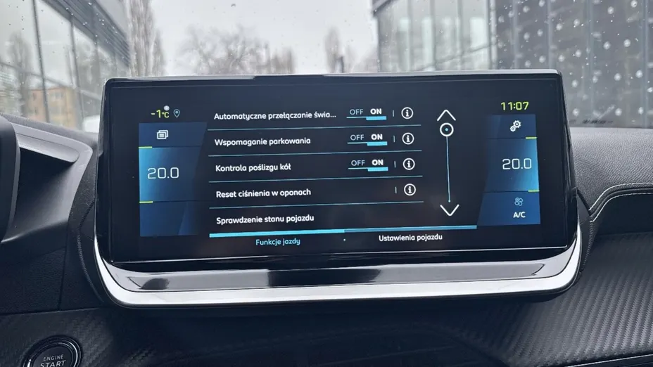 PEUGEOT 2008 e-2008 GT