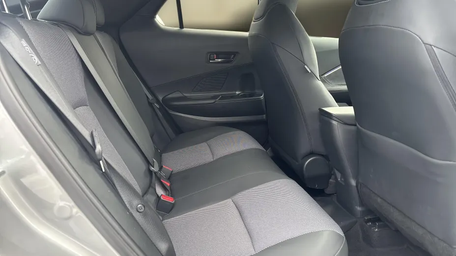 TOYOTA C-HR C-HR 2.0 PHEV Dynamic Force Executive