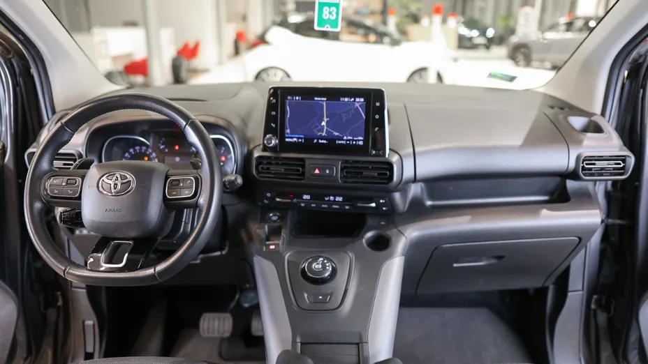 TOYOTA Proace City Verso Proace City Verso Long 1.2 D-4T Family Aut.