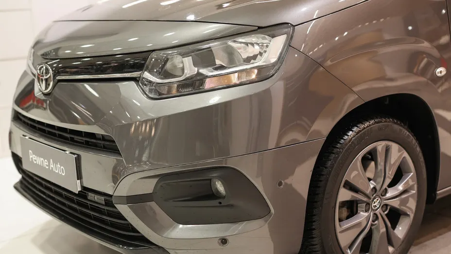 TOYOTA Proace City Verso Proace City Verso Long 1.2 D-4T Family Aut.