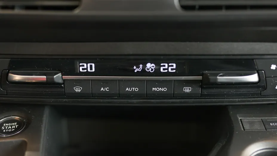 TOYOTA Proace City Verso Proace City Verso Long 1.2 D-4T Family Aut.