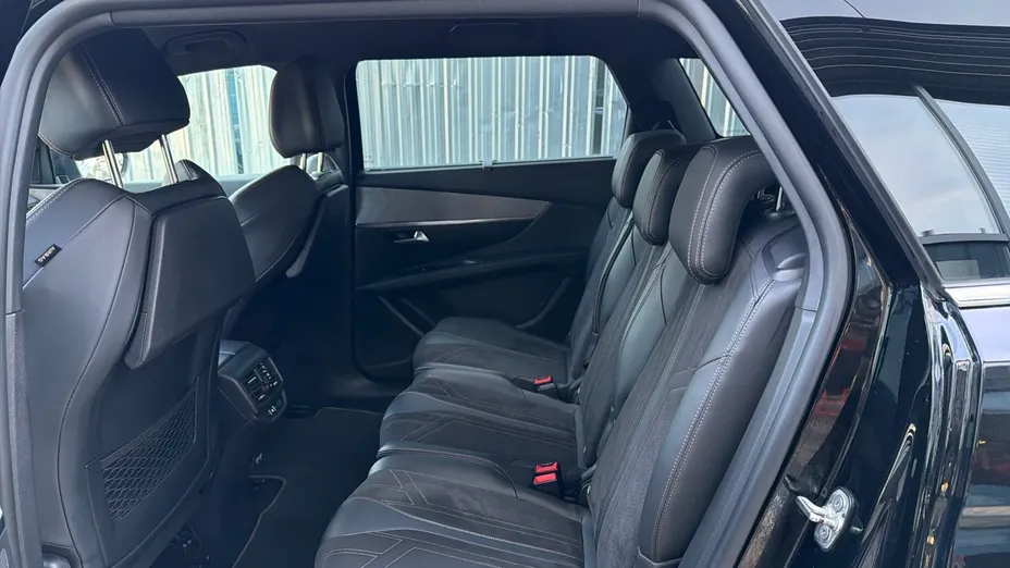 PEUGEOT 5008 5008 1.6 PureTech GT Line S&S EAT8