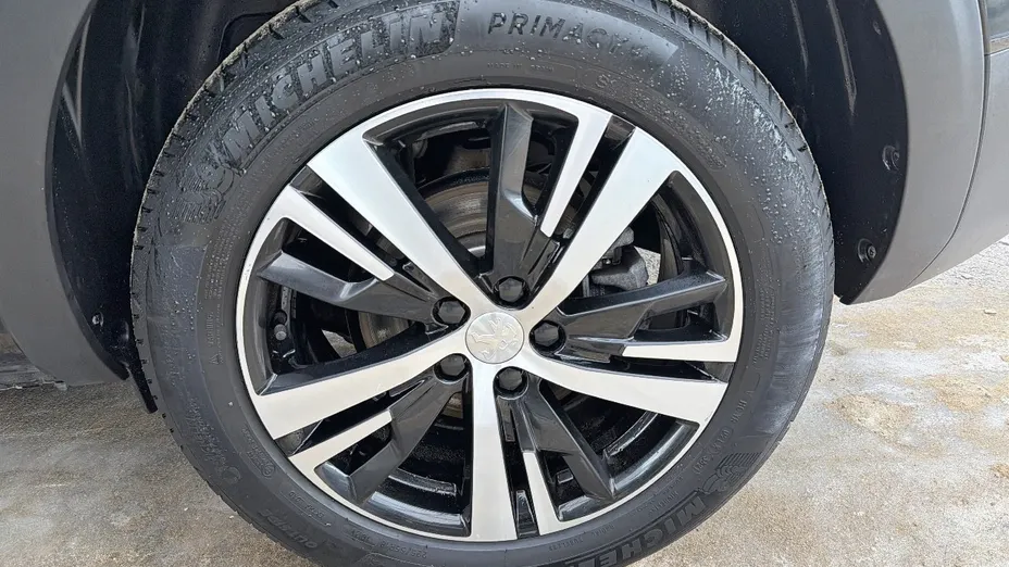 PEUGEOT 5008 5008 1.6 PureTech GT Line S&S EAT8