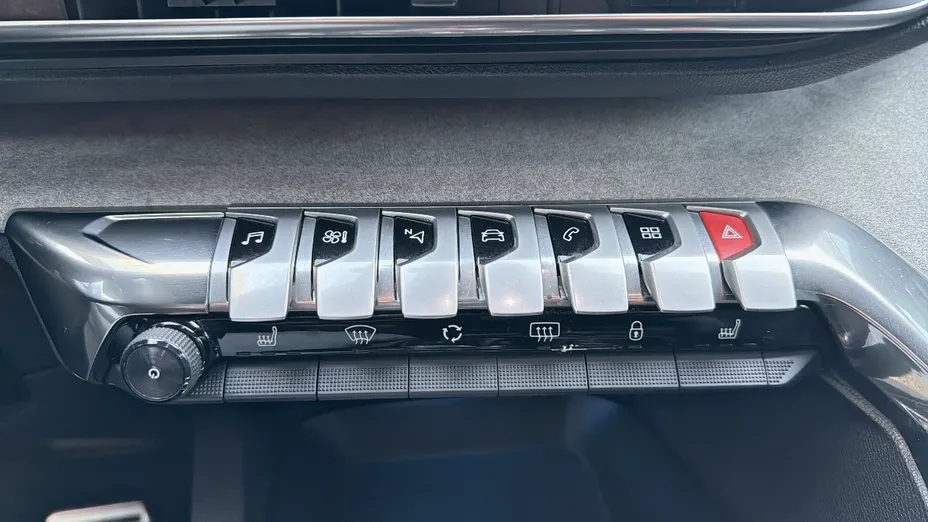 PEUGEOT 5008 5008 1.6 PureTech GT Line S&S EAT8