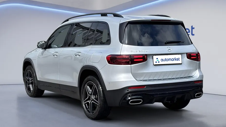 MERCEDES-BENZ GLB GLB 200 d 4-Matic AMG Line 8G-DCT