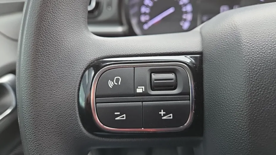 CITROEN C3 C3 1.2 PureTech Shine EAT6