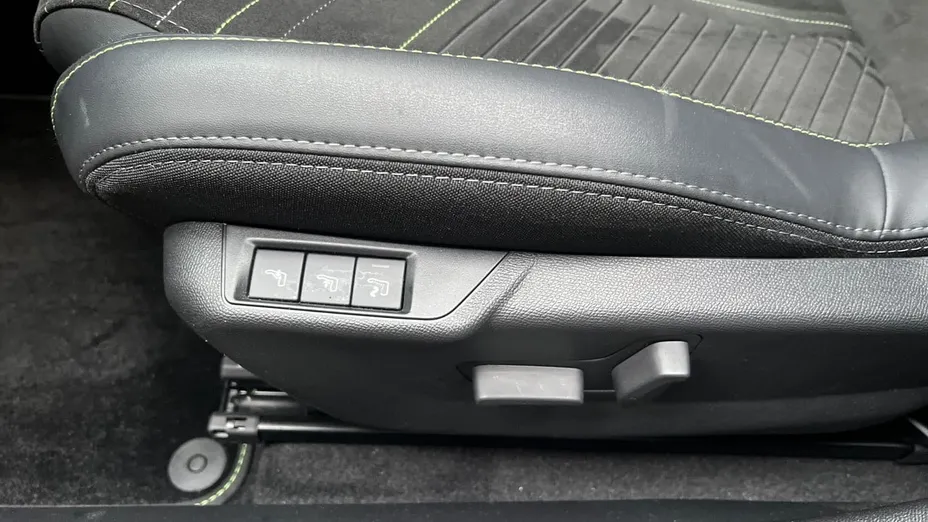 PEUGEOT 2008 2008 1.2 PureTech GT S&S EAT8