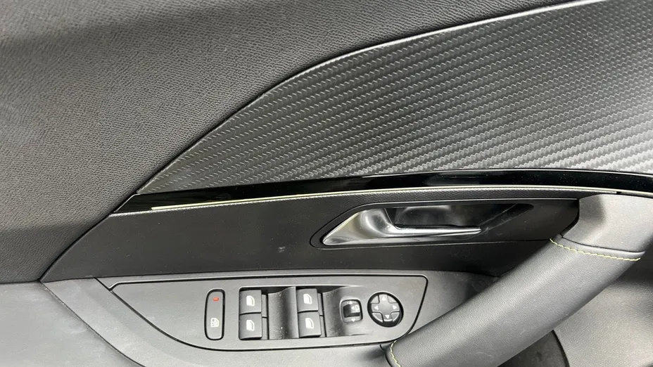 PEUGEOT 2008 2008 1.2 PureTech GT S&S EAT8