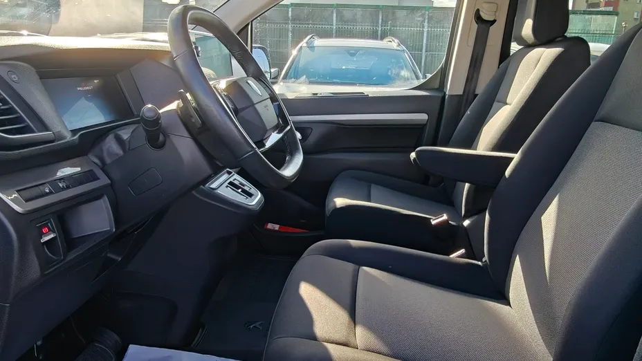 PEUGEOT Traveller Traveller 2.0 BlueHDi Long Business EAT8