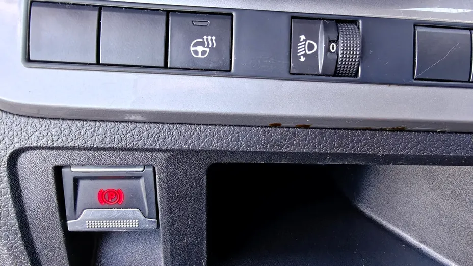 PEUGEOT Traveller Traveller 2.0 BlueHDi Long Business EAT8