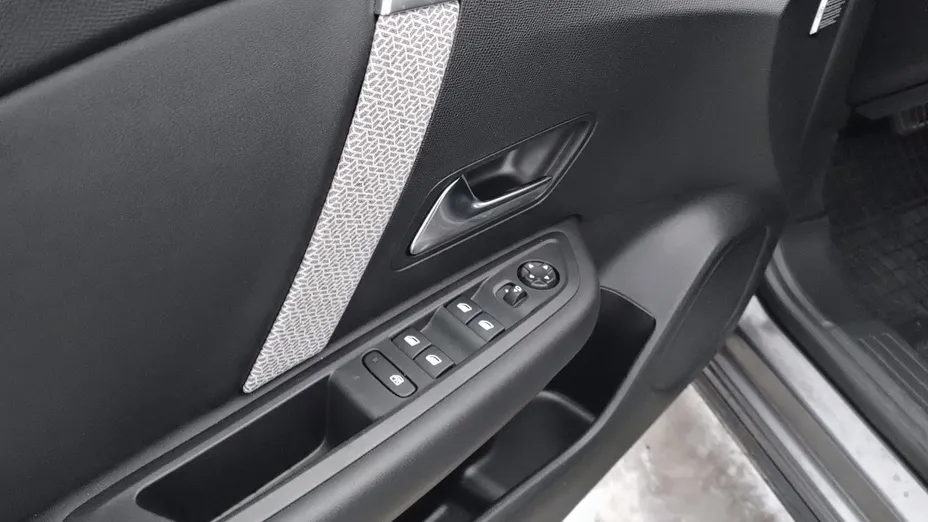 CITROEN C4 C4 1.2 PureTech Max S&S EAT8