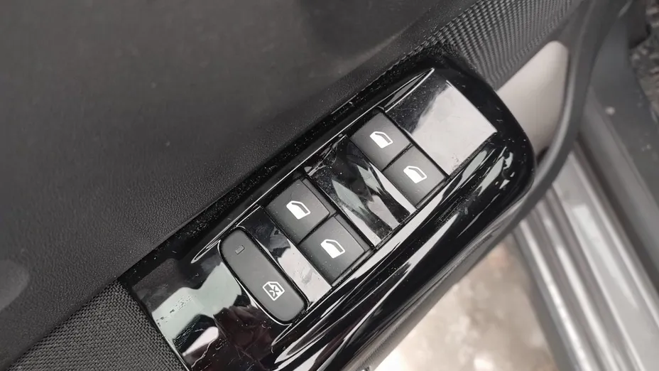 CITROEN C3 C3 1.2 PureTech Max EAT6