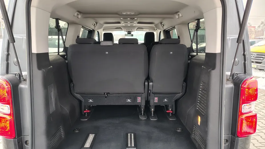 PEUGEOT Traveller Traveller 2.0 BlueHDi Long Business EAT8