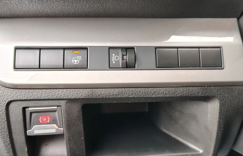 PEUGEOT Traveller Traveller 2.0 BlueHDi Long Business EAT8