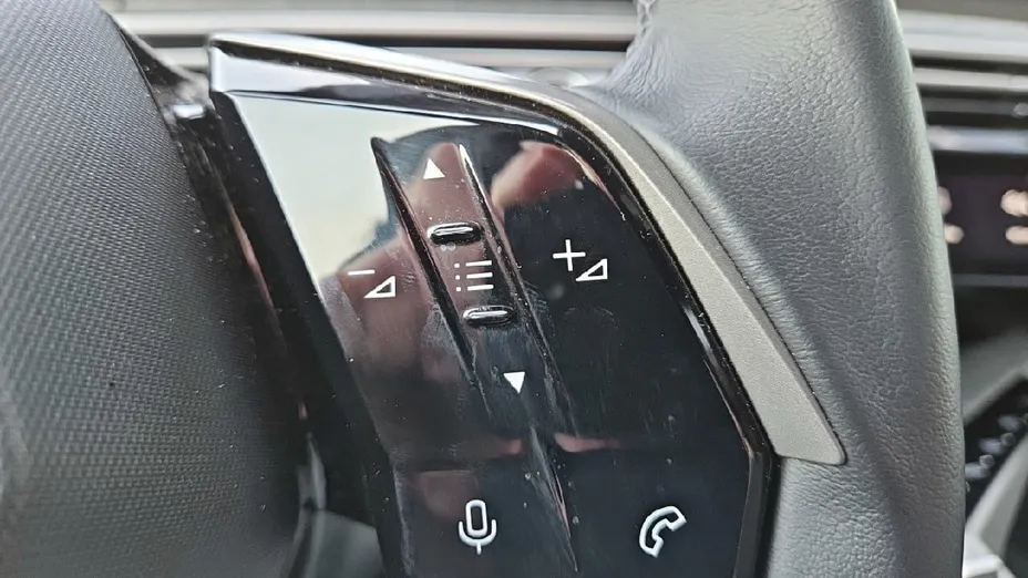 PEUGEOT 3008 3008 1.2 PureTech mHEV Allure e-DCS6