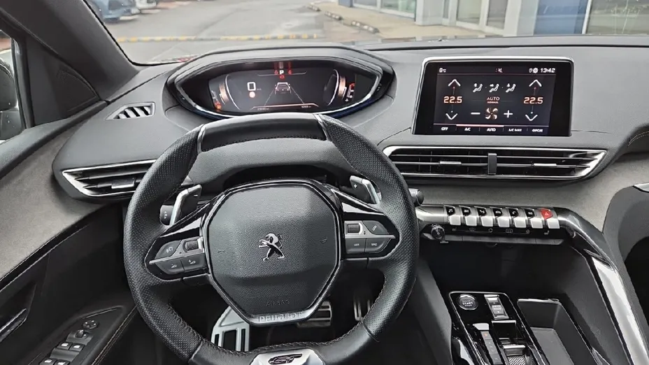 PEUGEOT 5008 5008 1.6 PureTech GT S&S EAT8