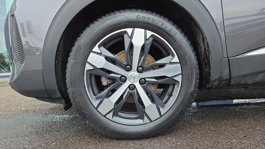 PEUGEOT 5008 5008 1.6 PureTech GT S&S EAT8