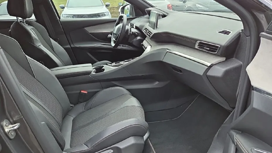 PEUGEOT 5008 5008 1.6 PureTech GT S&S EAT8