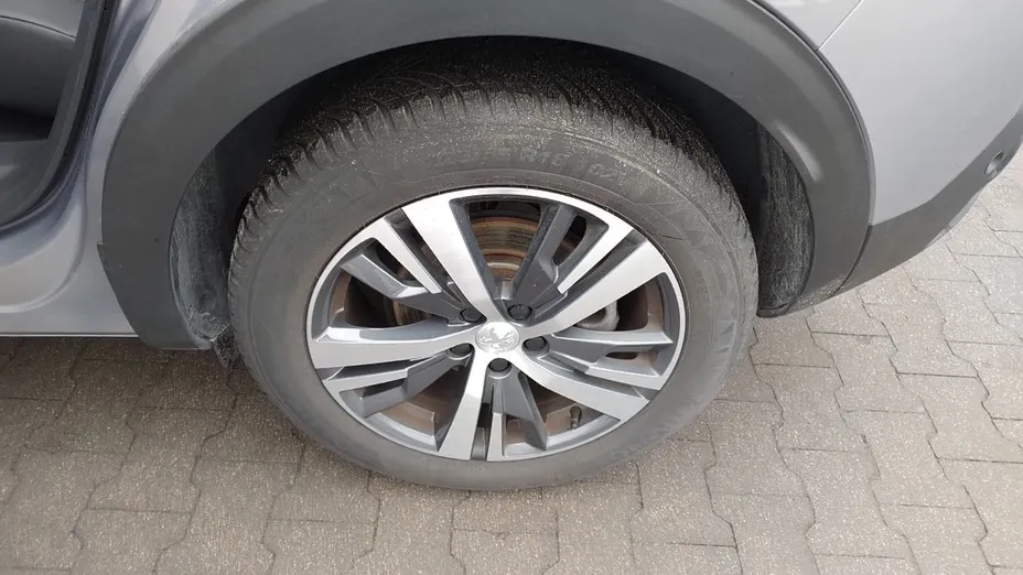 PEUGEOT 3008 3008 1.2 PureTech Allure Pack S&S EAT8