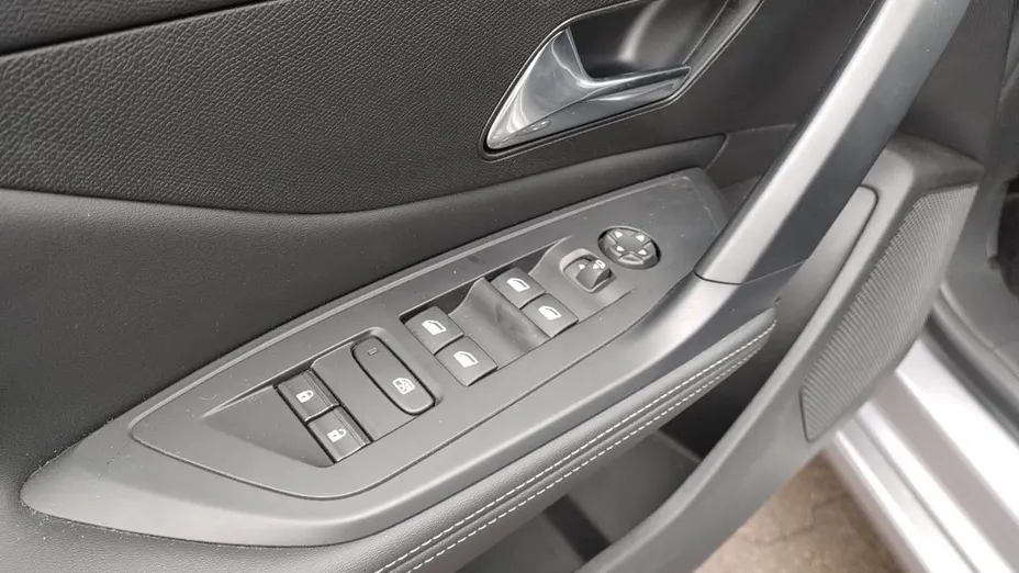 PEUGEOT 308 308 1.2 PureTech Allure Pack S&S