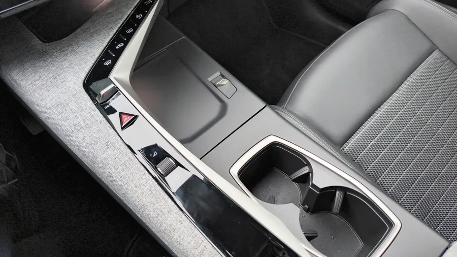 PEUGEOT 3008 3008 1.2 PureTech mHEV Allure e-DCS6