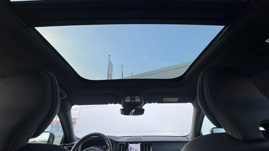 VOLVO XC60 XC60 T8 Plug-In Hybrid AWD Ultra Dark aut