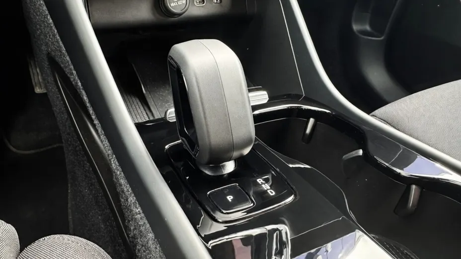 VOLVO XC40 XC40 73kWh Recharge Plus aut