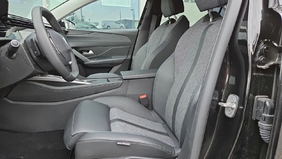PEUGEOT 408 408 1.2 PureTech Allure S&S EAT8